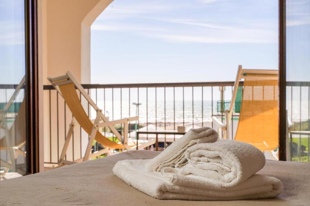 Smy Civico Zero Hotel Tarquinia Eksteriør billede