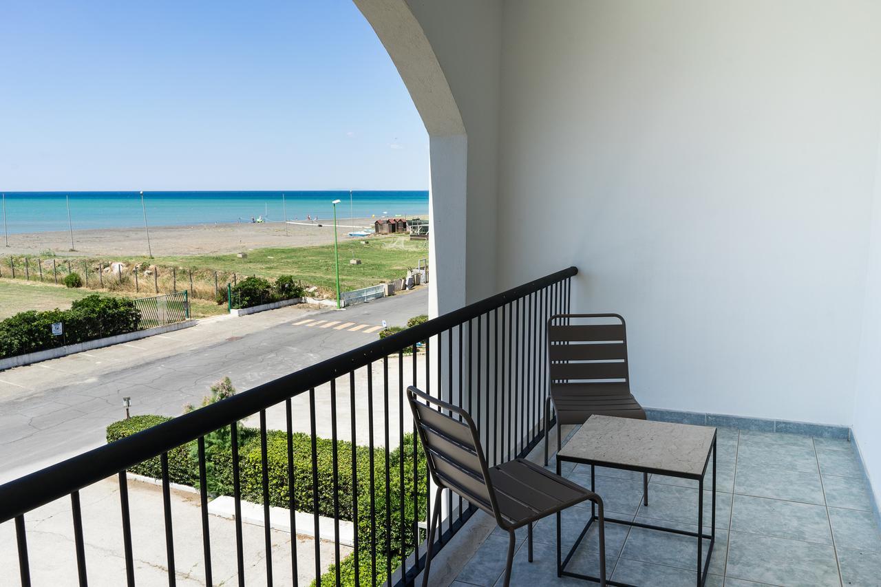 Smy Civico Zero Hotel Tarquinia Eksteriør billede
